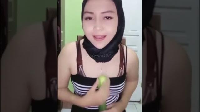 Bigo || hijab vs timun Bigo || hijab vs timun