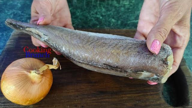 Когда все рецепты жареной рыбы приелись готовьте так! вкусный рецепт жареного минтая с луком Когда все рецепты жареной рыбы приелись готовьте так! вкусный рецепт жареного минтая с луком