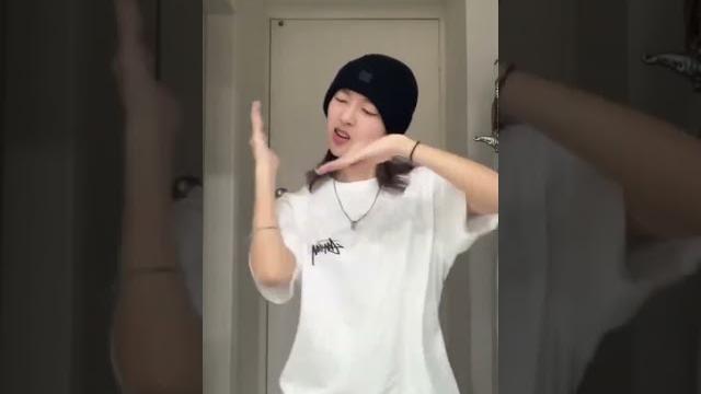 Hannah doing s-class challenge #straykids #hannah #sclass #5star #bangchan #kpop #shorts Hannah doing s-class challenge #straykids #hannah #sclass #5star #bangchan #kpop #shorts