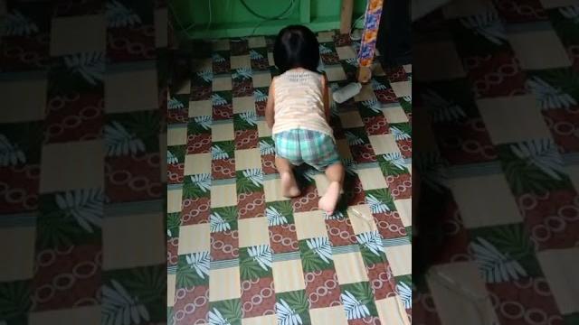 Baby qila menari Baby qila menari