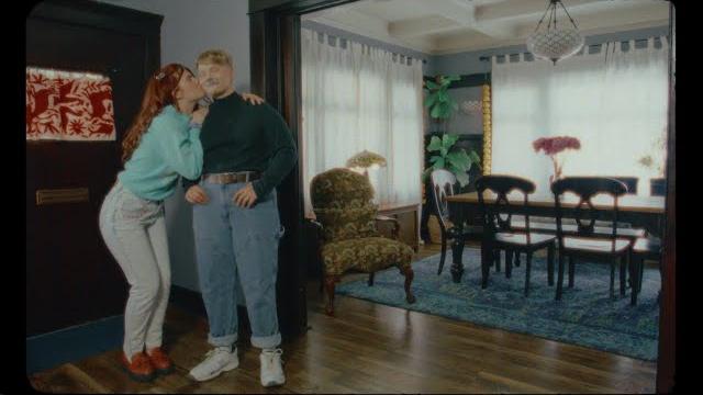 Catie turner - step mom (official music video) Catie turner - step mom (official music video)