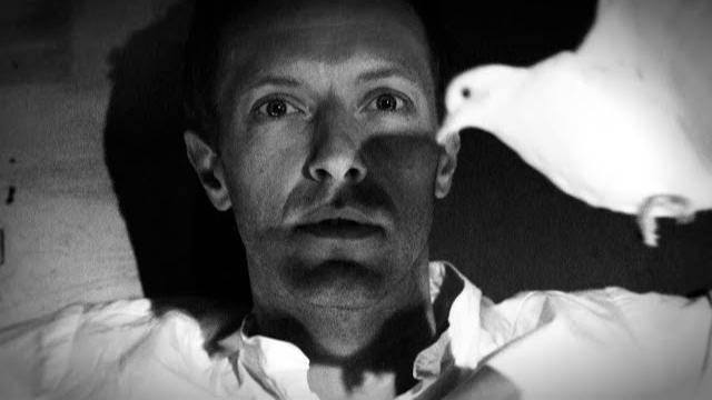 Coldplay - magic (official video) Coldplay - magic (official video)