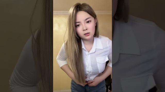 何佳怡小芭比 快手直播 01 何佳怡小芭比 快手直播 01