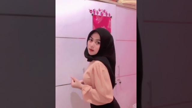 Jilbab solehot tiktok #djremix #gemoy #djhijab #hijab #jilbab #djjedagjedugalightmition #hijabstyle Jilbab solehot tiktok #djremix #gemoy #djhijab #hijab #jilbab #djjedagjedugalightmition #hijabstyle