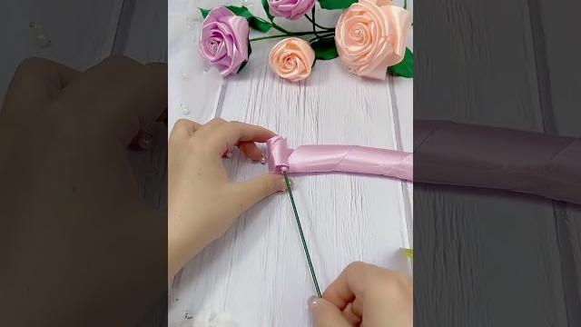 Cara membuat mawar lipat dari pita satin Cara membuat mawar lipat dari pita satin