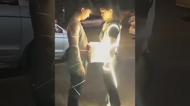 Tante ernie jealous liat pasangan romantis Tante ernie jealous liat pasangan romantis