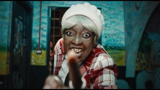 Little simz - young (official music video) Little simz - young (official music video)