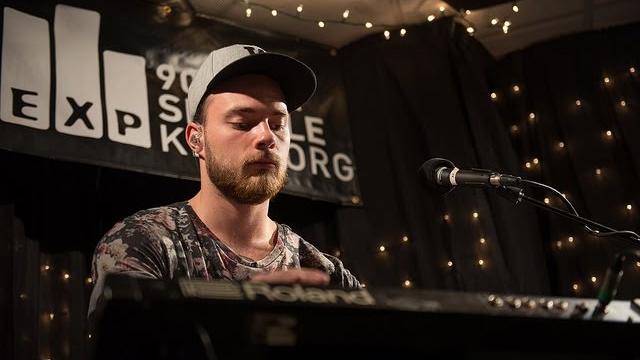Ásgeir - king and cross (live on kexp) Ásgeir - king and cross (live on kexp)