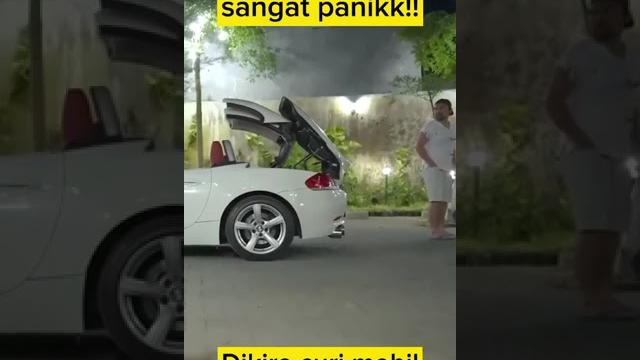 Cewe ini sangat panikk!! dikira curi mobil ternyata gembel.., Cewe ini sangat panikk!! dikira curi mobil ternyata gembel..,