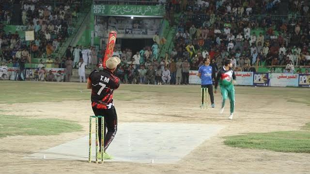 Taimour mirza vs hafiz pola best match in tape ball cricket history ever best batting best bowling Taimour mirza vs hafiz pola best match in tape ball cricket history ever best batting best bowling
