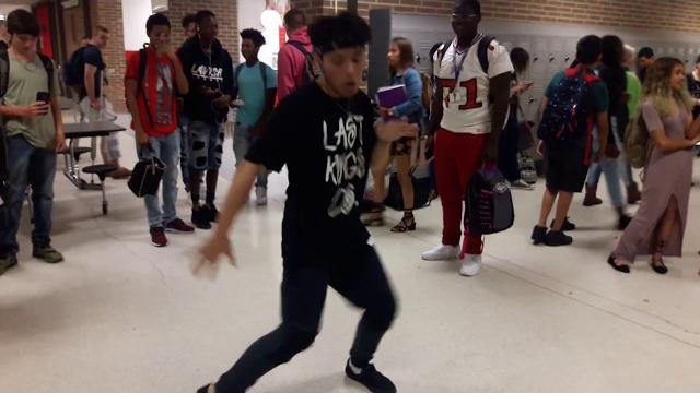 #hitmyphonechallenge dance #hitmyphonechallenge dance