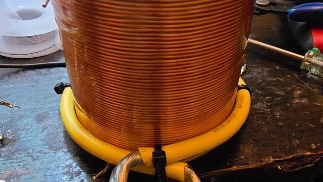 Further improving the best tesla coil yet. its a negative resistance charge pump once earth grounded Further improving the best tesla coil yet. its a negative resistance charge pump once earth grounded
