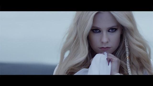 Avril lavigne - head above water (official video) Avril lavigne - head above water (official video)