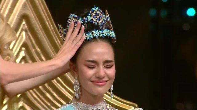 Miss world 2025 crowning moment (hd) Miss world 2025 crowning moment (hd)