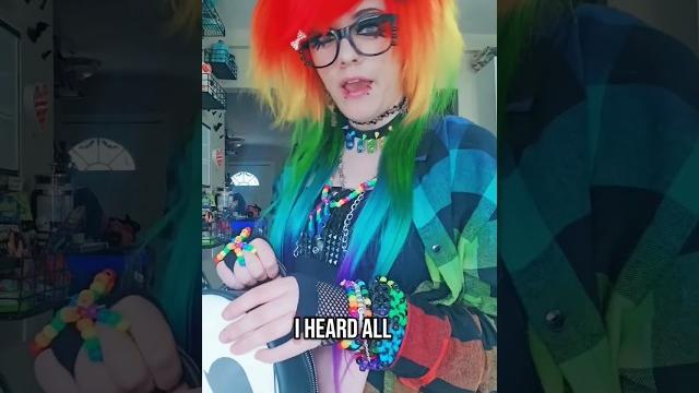 This girl be like: #funny #theiran #therian #cosplay This girl be like: #funny #theiran #therian #cosplay