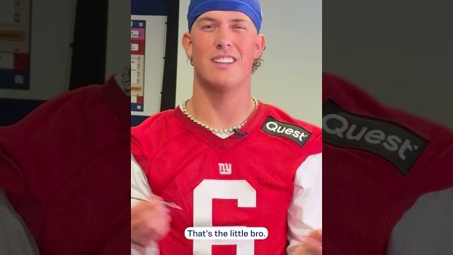 Darts with dart #shorts #nfl #giants #jaxsondart Darts with dart #shorts #nfl #giants #jaxsondart