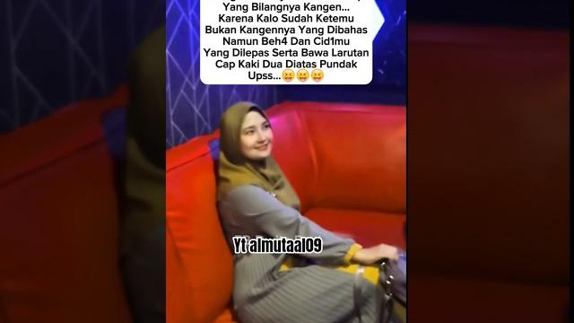 Viral cewek cantik ini kakinya ditaruh di pundak bikin netizen iri #shortvideo #pengantin #short Viral cewek cantik ini kakinya ditaruh di pundak bikin netizen iri #shortvideo #pengantin #short