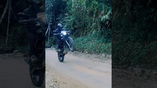 Wheelie on xpulse 200 #xpulse200 #stuntlovers #youtubershorts #viral #enduro #wheelie #landupvlog Wheelie on xpulse 200 #xpulse200 #stuntlovers #youtubershorts #viral #enduro #wheelie #landupvlog