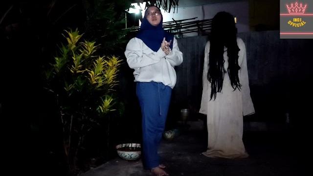 Kuntilanak ikut memeriahkan malam tahun baru Kuntilanak ikut memeriahkan malam tahun baru