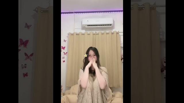 Chelmey live baju transparan boba padat Chelmey live baju transparan boba padat