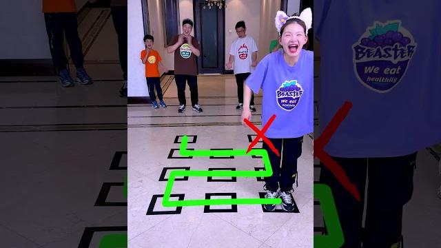 एक स्ट्रोक पैटर्न चुनौतीone stroke pattern challenge, so fun, can you succeed#funnyfamily#partygames एक स्ट्रोक पैटर्न चुनौतीone stroke pattern challenge, so fun, can you succeed#funnyfamily#partygames