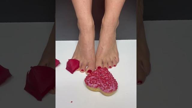 You can’t be my valentine #asmr #valentinesday #love #trampling #feet #food #sweet #donuts #fyp You can’t be my valentine #asmr #valentinesday #love #trampling #feet #food #sweet #donuts #fyp