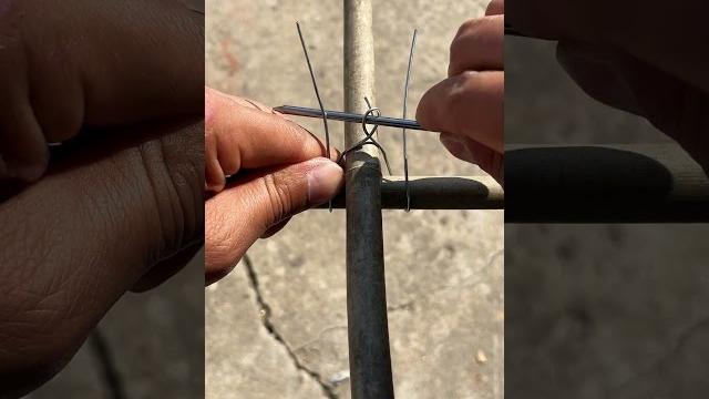 Wow...super strong knot. Wow...super strong knot.