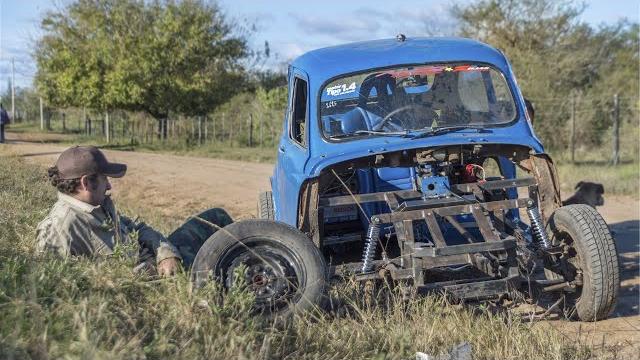 Trompa fiat 600 terminada - salimos a probarla y despistamos (chau rueda) - radialero team Trompa fiat 600 terminada - salimos a probarla y despistamos (chau rueda) - radialero team