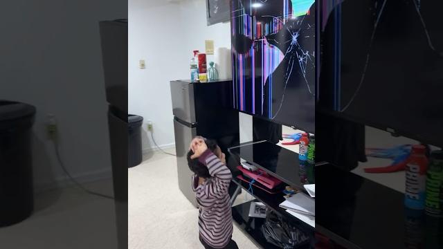 Broken tv prank #shorts Broken tv prank #shorts