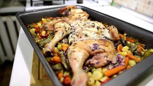 Курица в сметане с овощами Курица в сметане с овощами