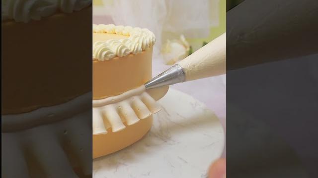 How to cake decorating so yummy #short How to cake decorating so yummy #short