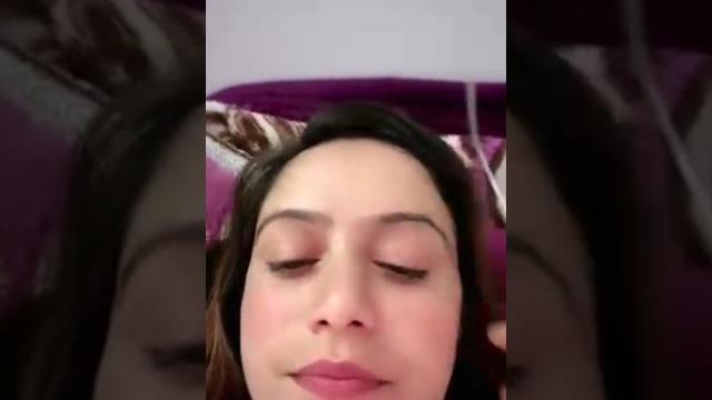 Boudi ki live streaming #funny #live Boudi ki live streaming #funny #live