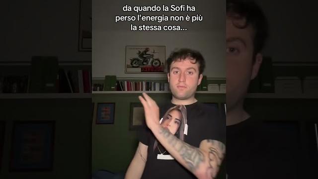 Tiktok di pietro storti #shorts #tiktok Tiktok di pietro storti #shorts #tiktok
