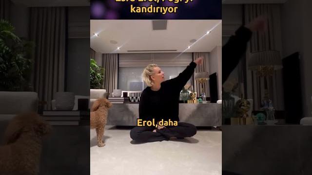 Esra erol, evcil hayvanını fena kandırıyor Esra erol, evcil hayvanını fena kandırıyor