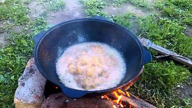 Куриные крылышки в казане Куриные крылышки в казане