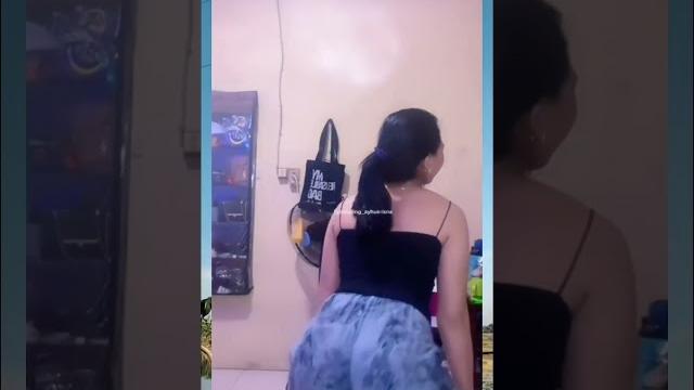 Goyang dangdut #masukberanda #youtubeshorts #fyp #asupanmeme #hiburanrakyat #masukberandayoutube Goyang dangdut #masukberanda #youtubeshorts #fyp #asupanmeme #hiburanrakyat #masukberandayoutube