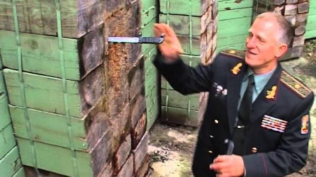 Легенда спецназа, генерал константин сирык метает ножи Легенда спецназа, генерал константин сирык метает ножи