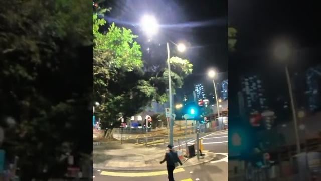 Quickest traffic light ever - 超快閃既交通燈 Quickest traffic light ever - 超快閃既交通燈