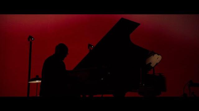 Ludovico einaudi - live from the steve jobs theatre / 2019 (official concert film) Ludovico einaudi - live from the steve jobs theatre / 2019 (official concert film)