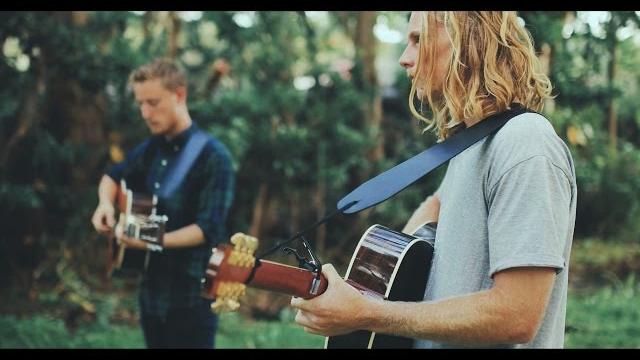 Hollow coves - coastline (lakeside acoustic session) Hollow coves - coastline (lakeside acoustic session)