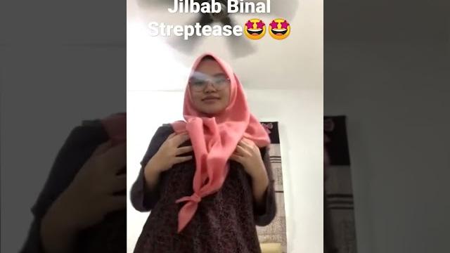 Pulang wisuda pamer body ke pacar Pulang wisuda pamer body ke pacar