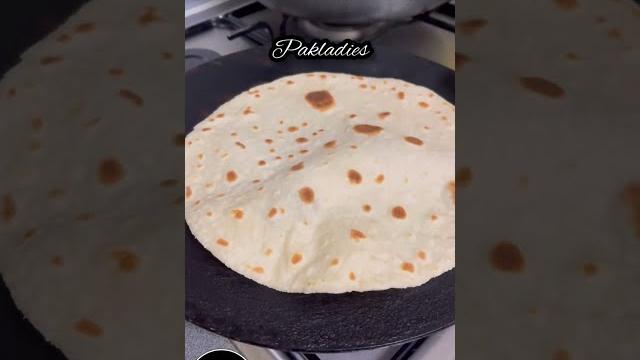 How to make soft chapati and roti-indian flat bread recipe | phulka roti | fluffly roti #shorts How to make soft chapati and roti-indian flat bread recipe | phulka roti | fluffly roti #shorts