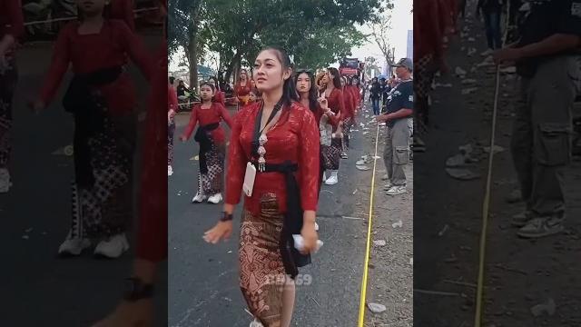 Kebaya merah #karnaval #dj #remix Kebaya merah #karnaval #dj #remix