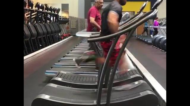 The fastest men on treadmill 40km/h The fastest men on treadmill 40km/h