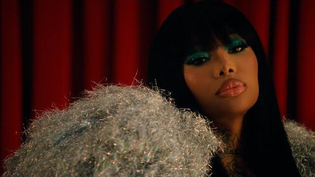 Summer walker - heart of a woman (official music video) Summer walker - heart of a woman (official music video)