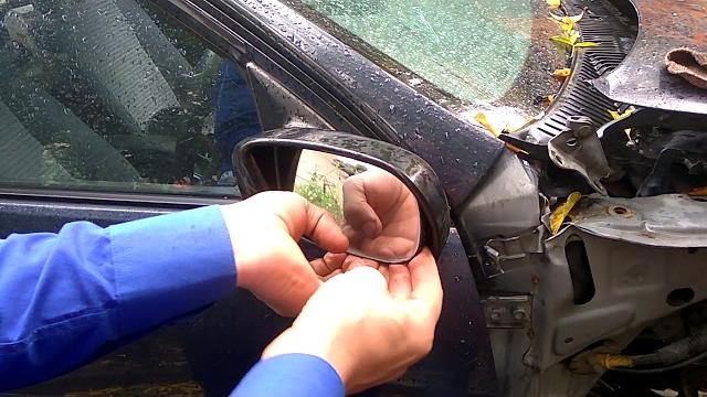 Как снять боковое зеркало toyota Как снять боковое зеркало toyota