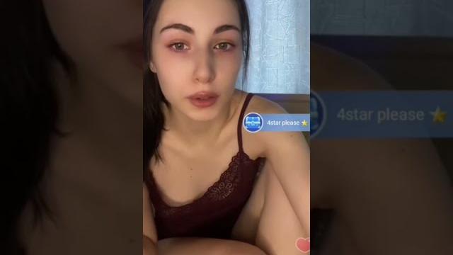 Bigo live kız bacaklarını fena ayırıyor Bigo live kız bacaklarını fena ayırıyor