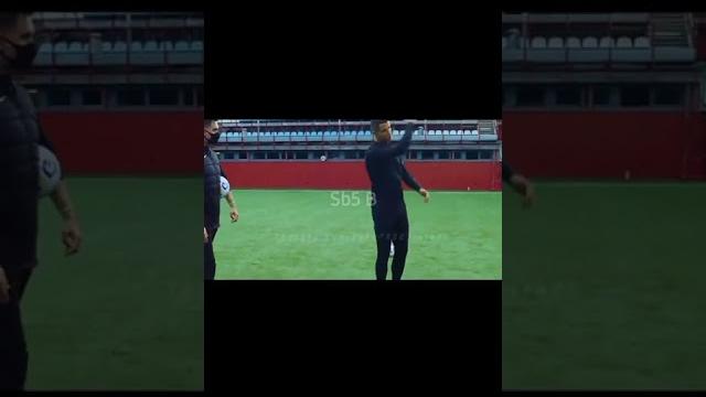 Cristiano ronaldo teaches his special freekick Cristiano ronaldo teaches his special freekick