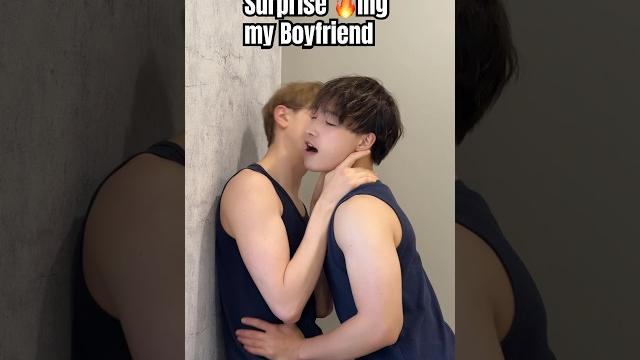 Surprise hot bl kiss boyfriends #bl #gay #couple Surprise hot bl kiss boyfriends #bl #gay #couple