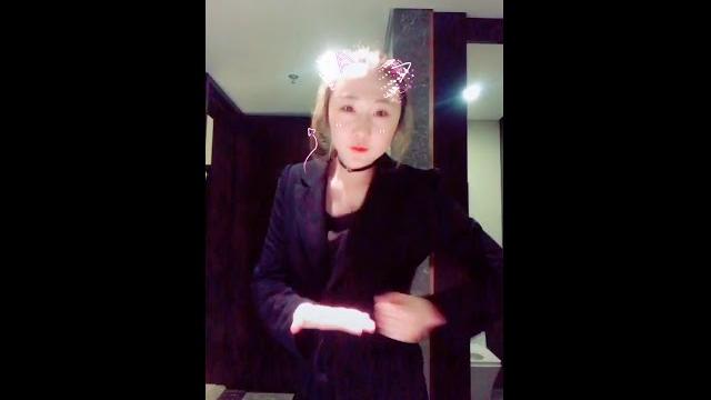 在卫生间捣蒜?哈哈 在卫生间捣蒜?哈哈